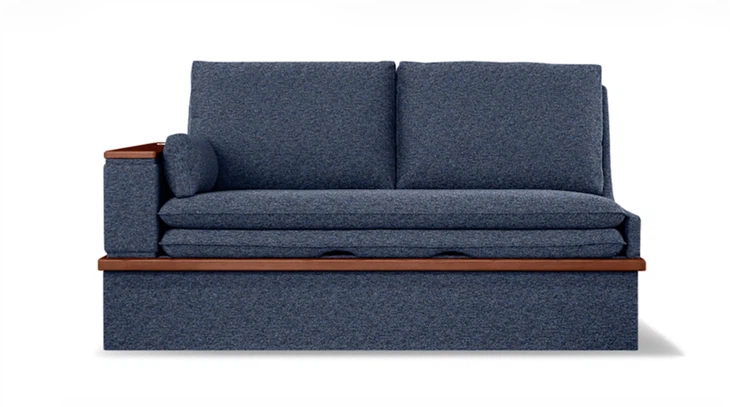 Sofa za spavanje okrenuta prema lijevoj strani dvorišta plava